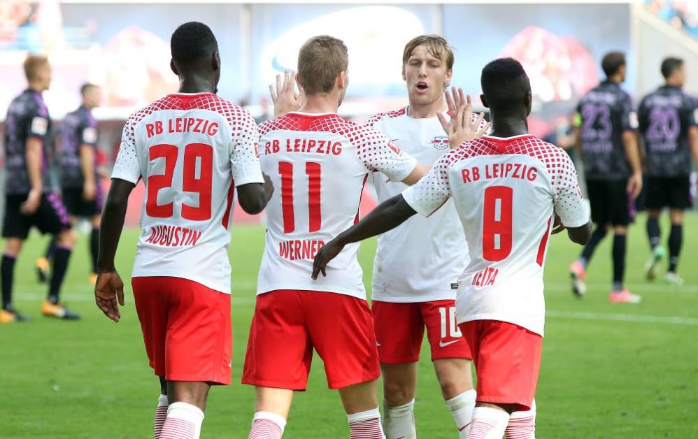 的防守线上 的防守线上